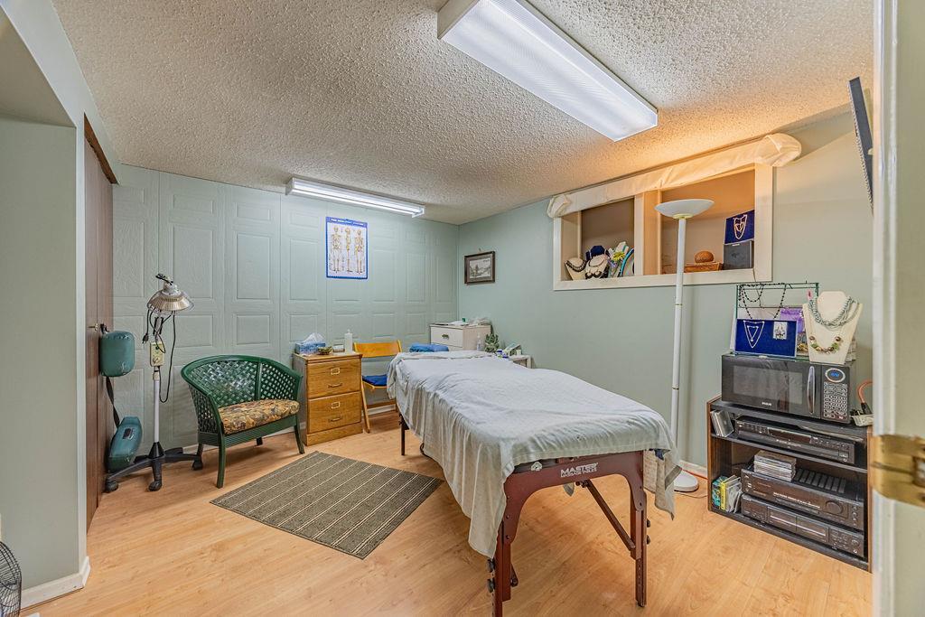 9865 85 Avenue, Edmonton, AB