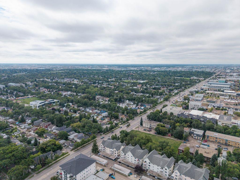 9865 85 Avenue, Edmonton, AB