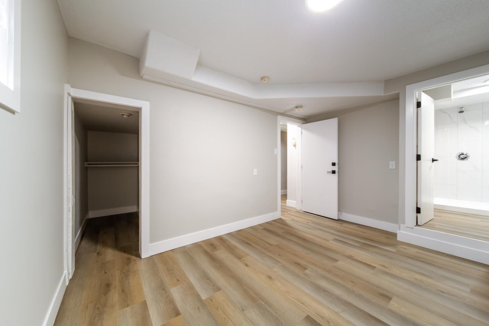 6418 132 Avenue, Edmonton, AB - Indoor Photo Showing Other Room