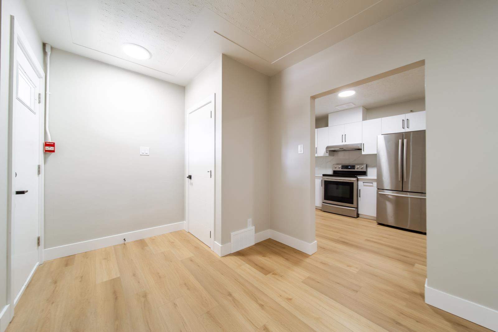 6418 132 Avenue, Edmonton, AB - Indoor