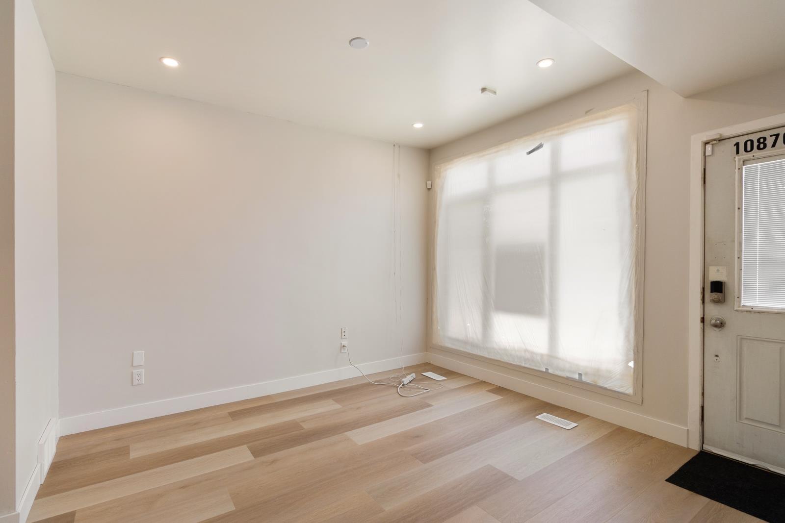 10870 96 Street, Edmonton, AB