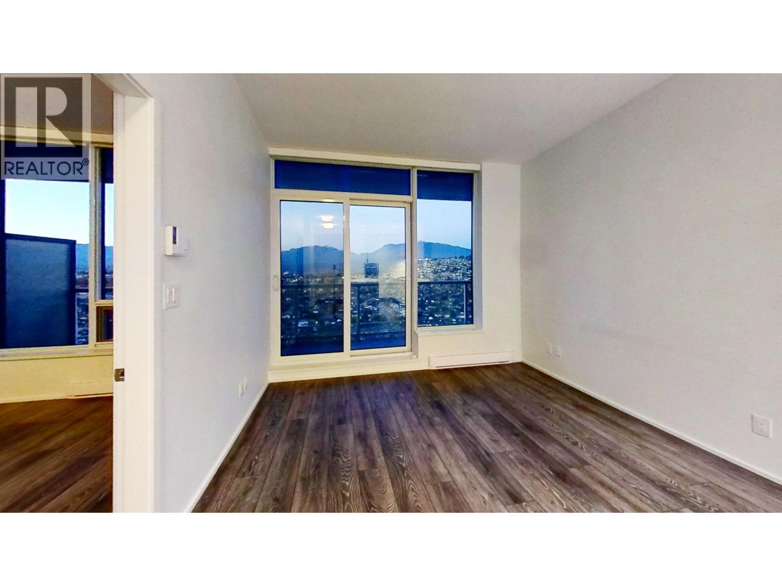 33Xx 1955 Alpha Way, Burnaby, BC - Indoor Photo Showing Other Room