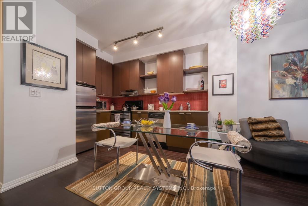 106 - 35 Hayden Street, Toronto, ON - Indoor Photo Showing Dining Room