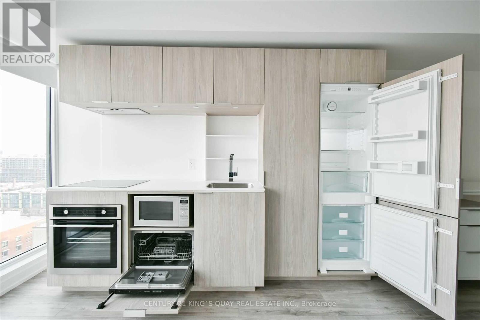 1809 - 77 Shuter Street, Toronto, ON - Indoor Photo Showing Kitchen