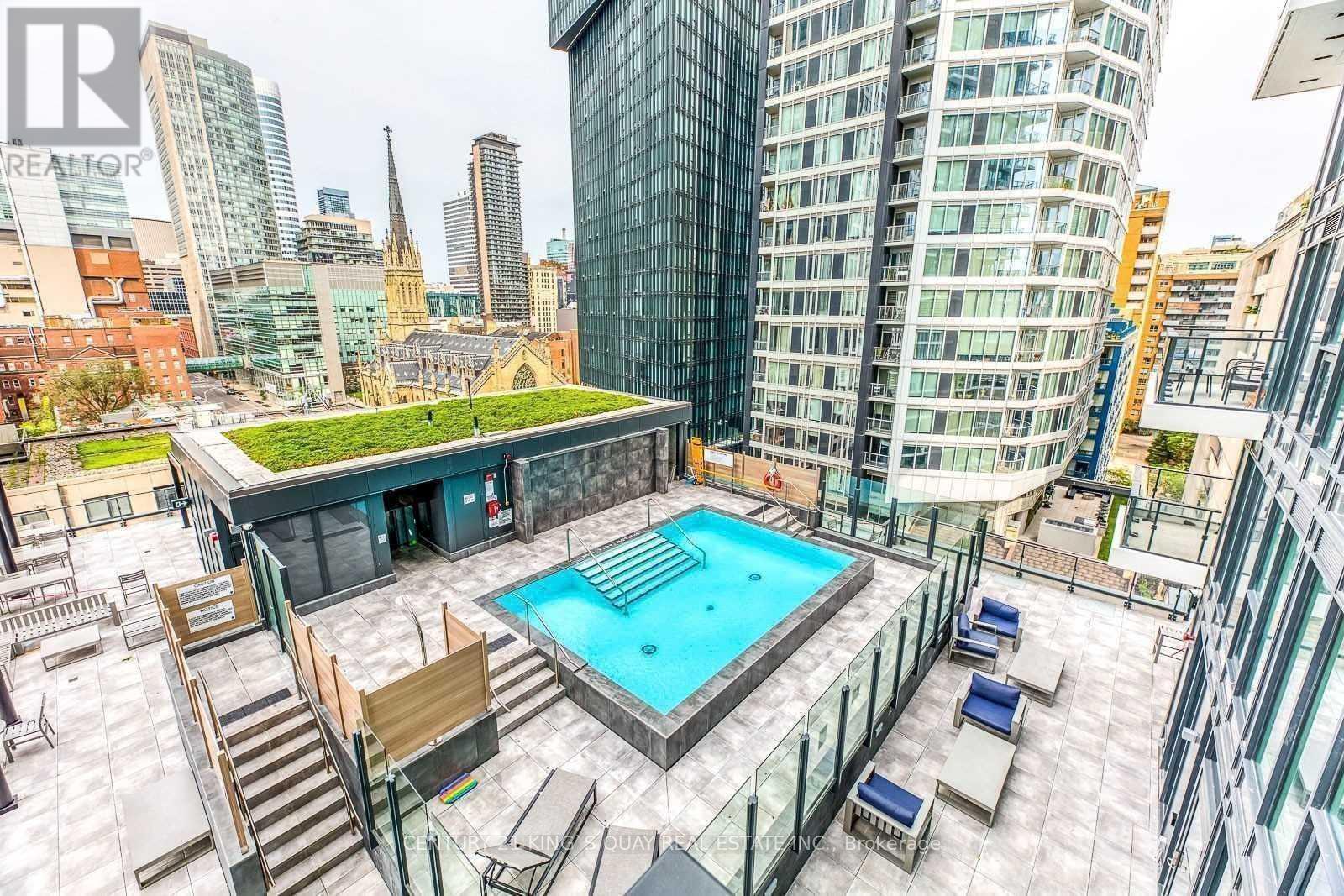 1809 - 77 Shuter Street, Toronto, ON - Outdoor