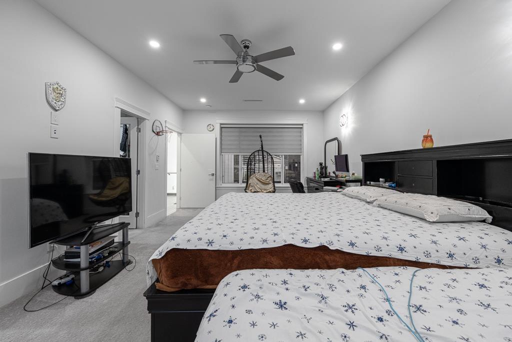 13306 90 Avenue, Surrey, BC - Indoor Photo Showing Bedroom