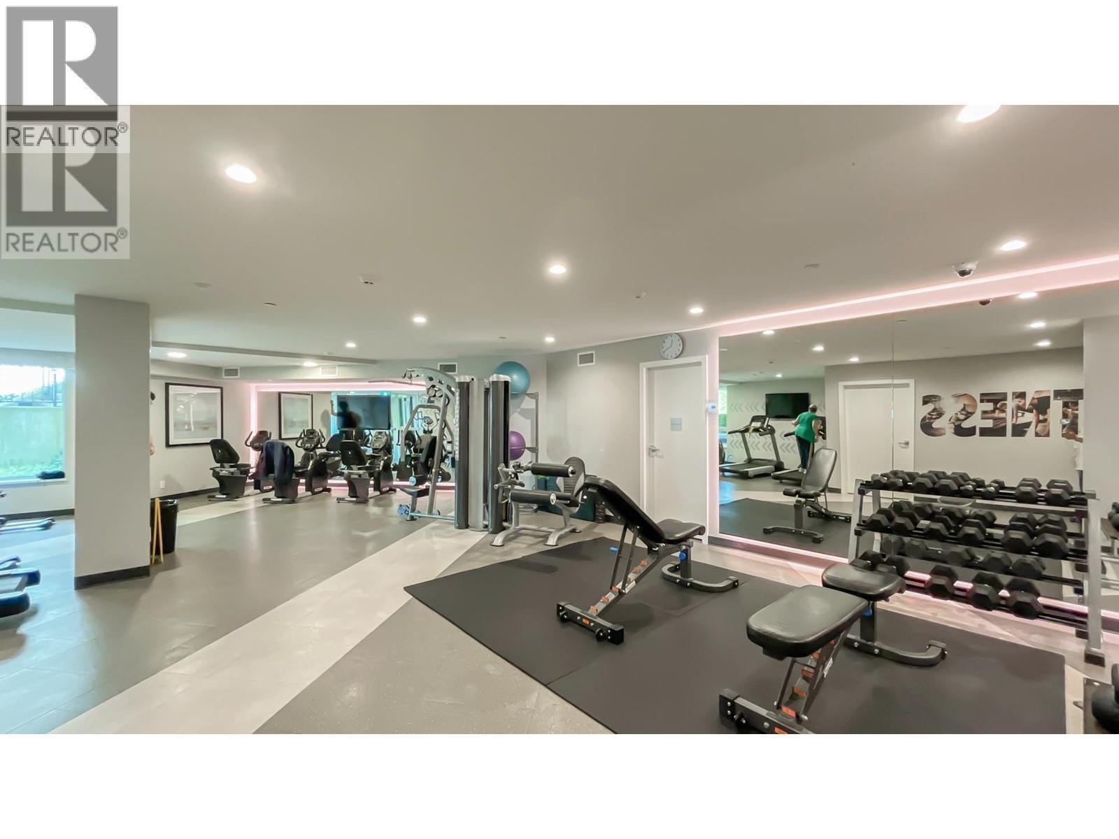 1005 3533 Ross Drive Drive, Vancouver, BC - Indoor Photo Showing Gym Room