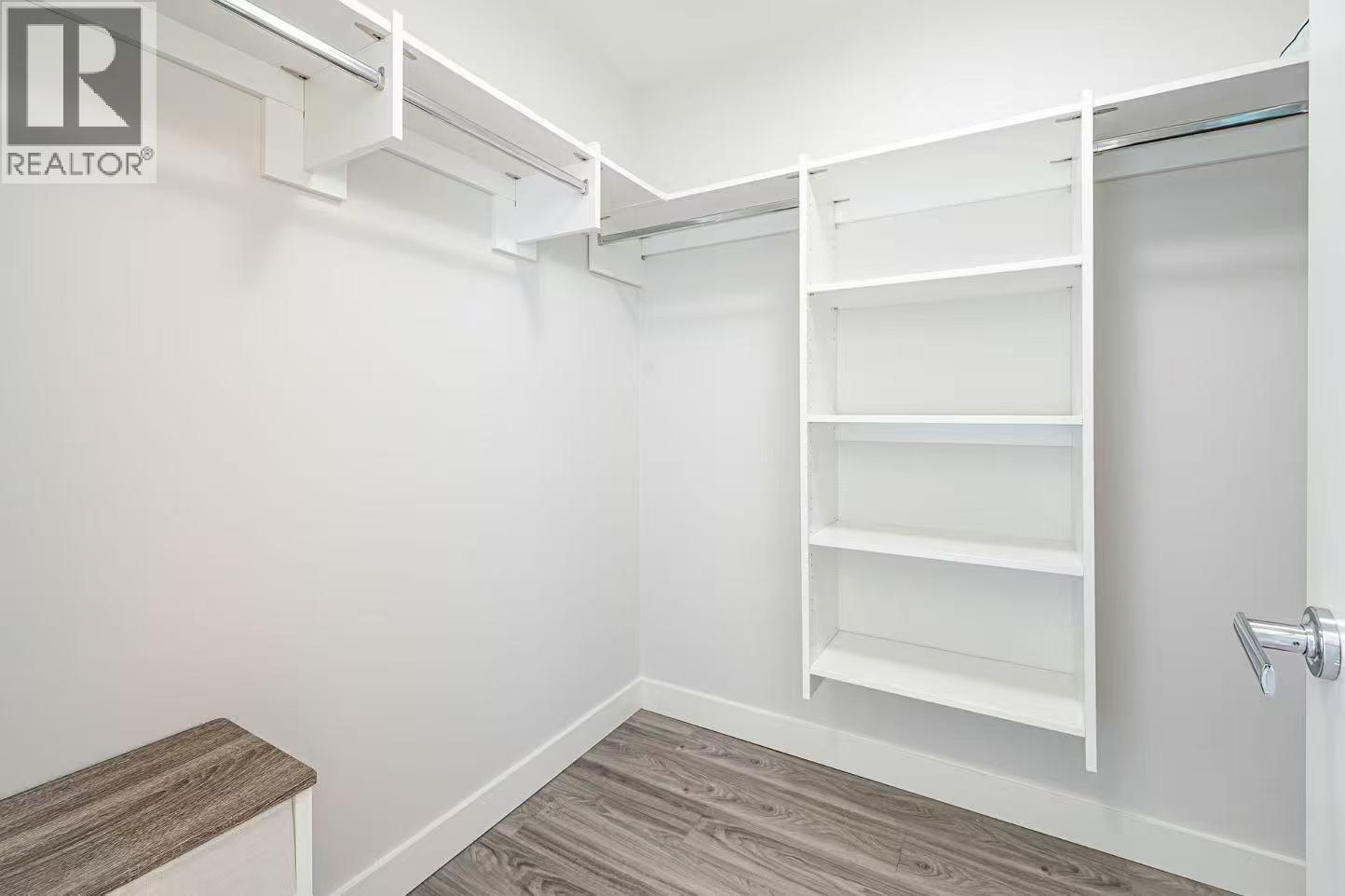 1005 3533 Ross Drive Drive, Vancouver, BC - Indoor With Storage