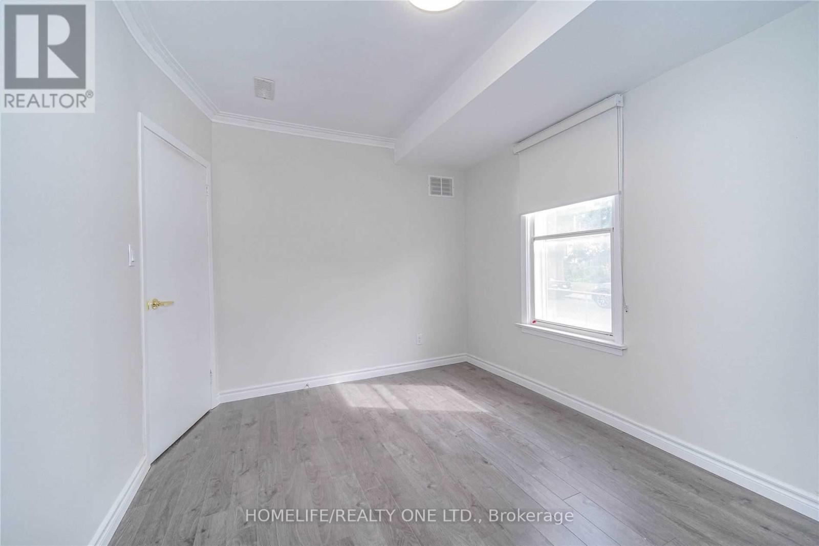 104 Benson Avenue, Toronto, ON - Indoor Photo Showing Other Room