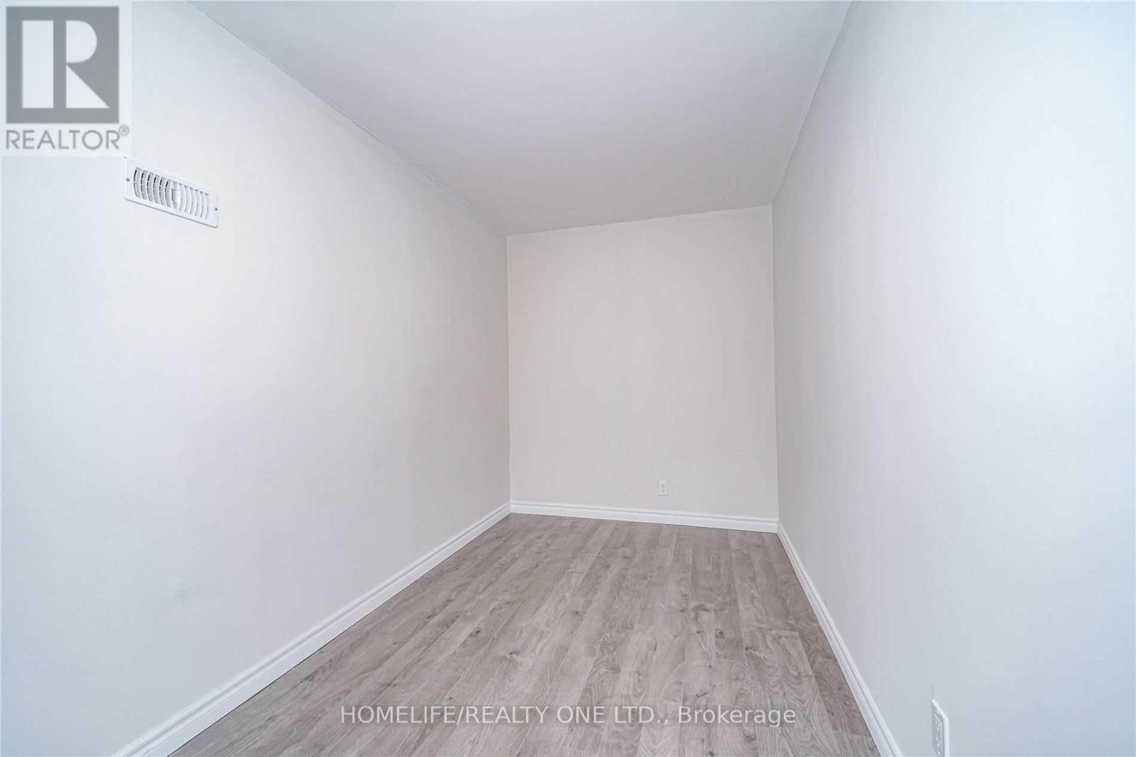 104 Benson Avenue, Toronto, ON - Indoor Photo Showing Other Room