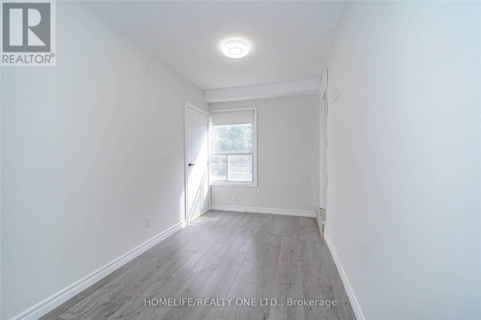 104 Benson Avenue, Toronto, ON - Indoor Photo Showing Other Room