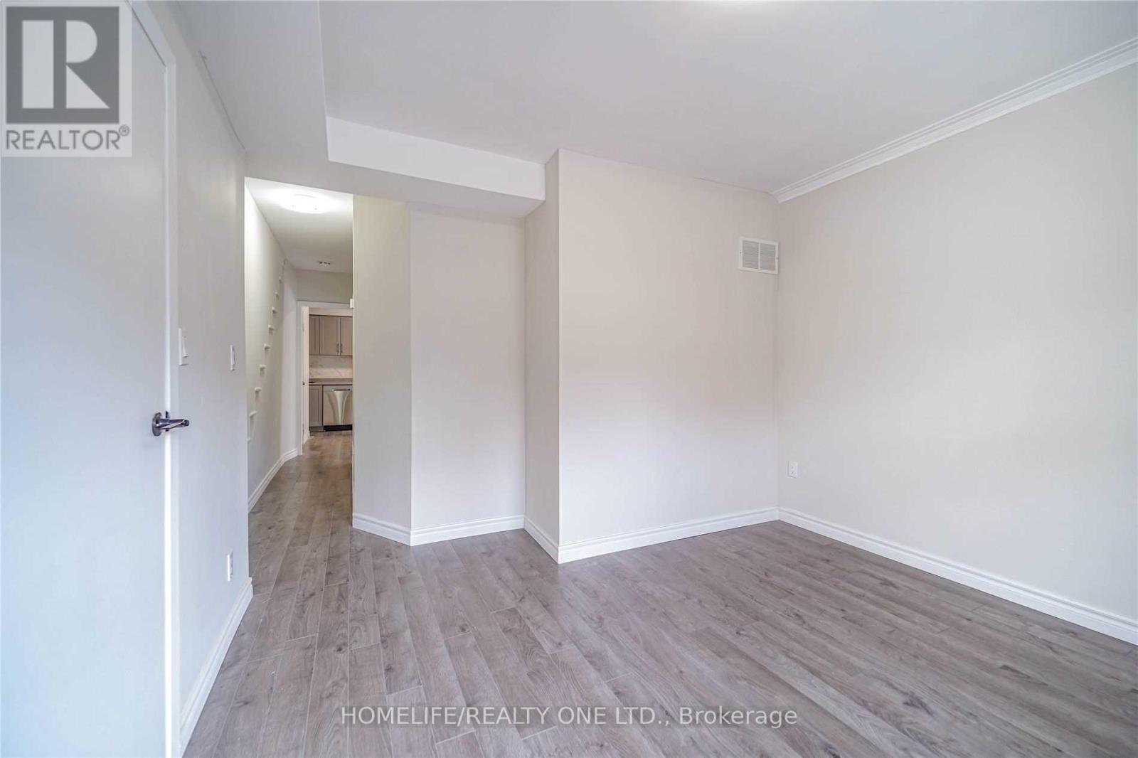 104 Benson Avenue, Toronto, ON - Indoor Photo Showing Other Room