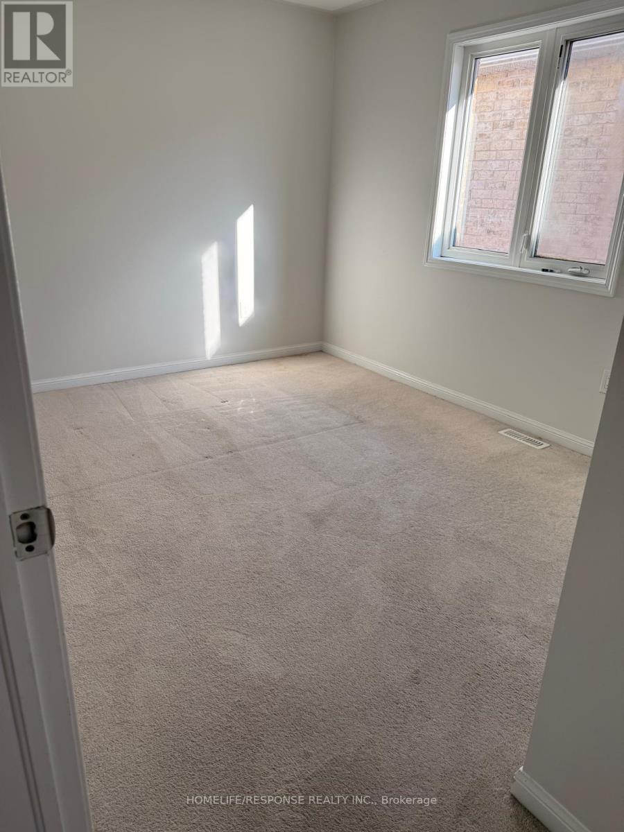 1059 Savoline Boulevard, Milton, ON - Indoor Photo Showing Other Room