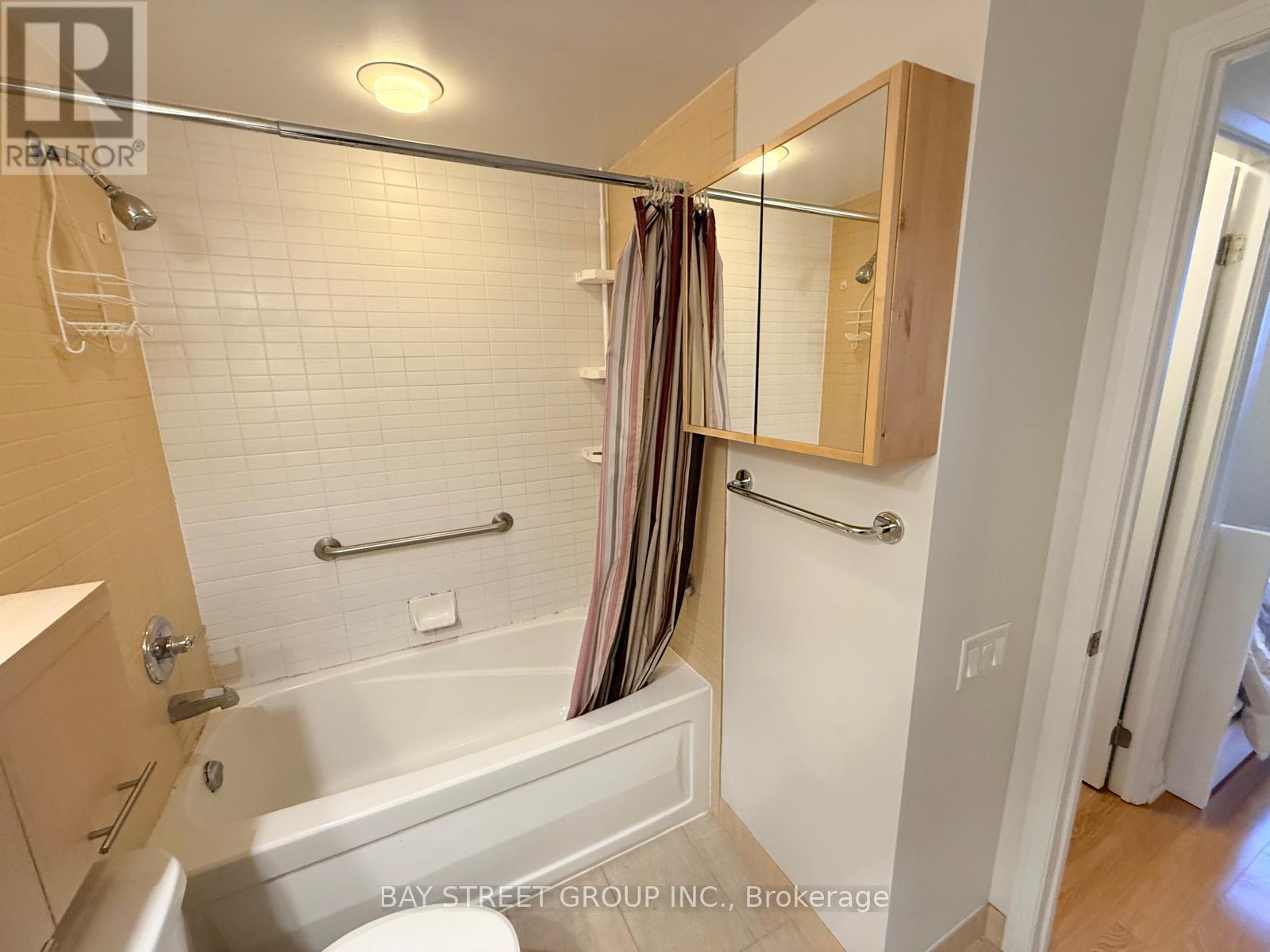 3101 - 21 Carlton Street, Toronto, ON - Indoor Photo Showing Bathroom