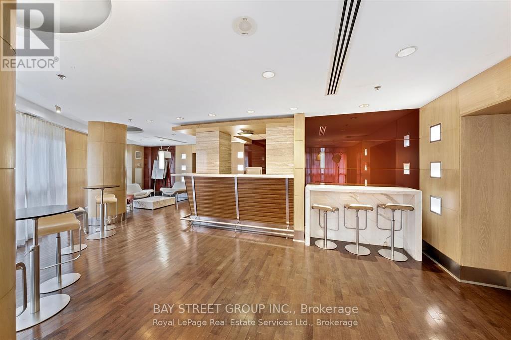 3101 - 21 Carlton Street, Toronto, ON - Indoor Photo Showing Other Room