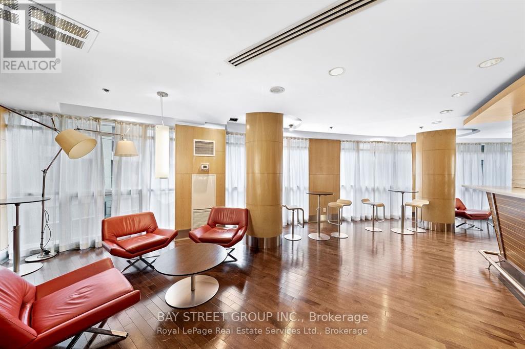 3101 - 21 Carlton Street, Toronto, ON - Indoor