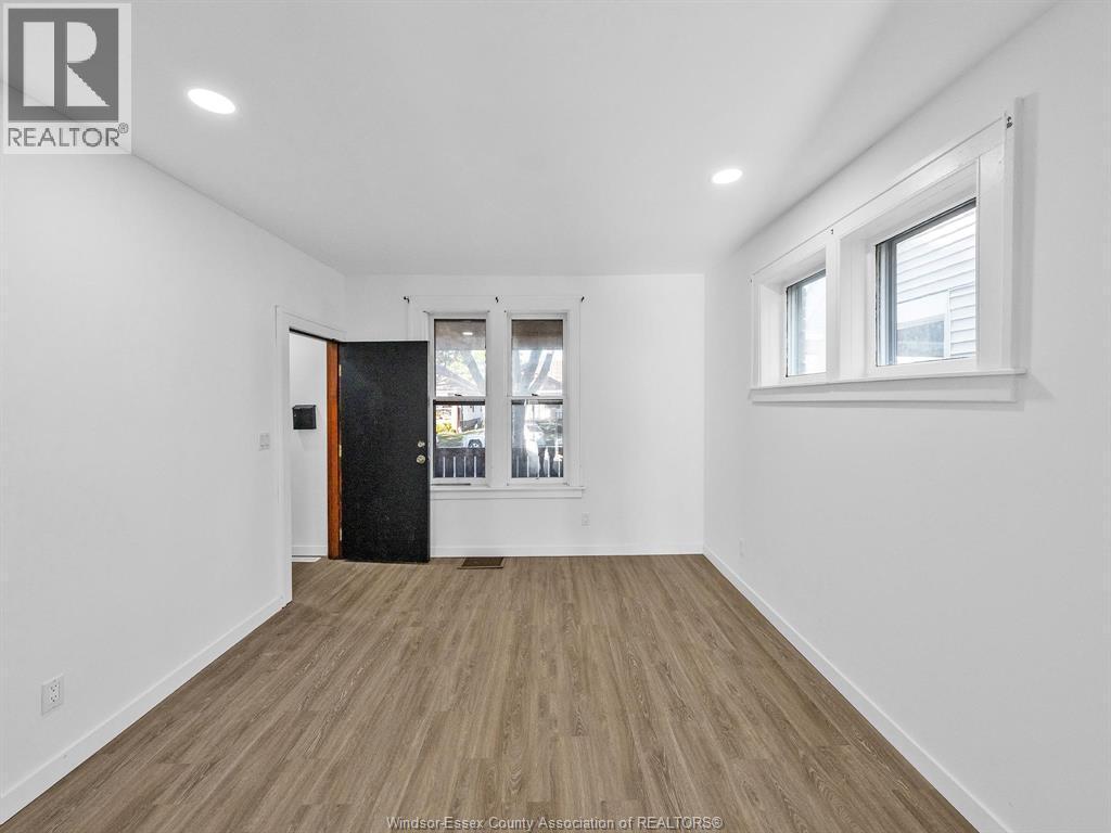 1453 Marentette, Windsor, ON - Indoor Photo Showing Other Room