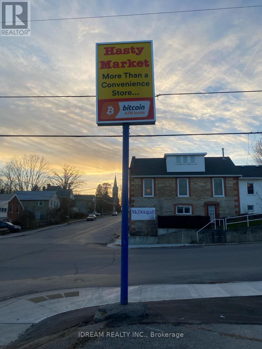 66 St Lawrence Street N, Centre Hastings, ON