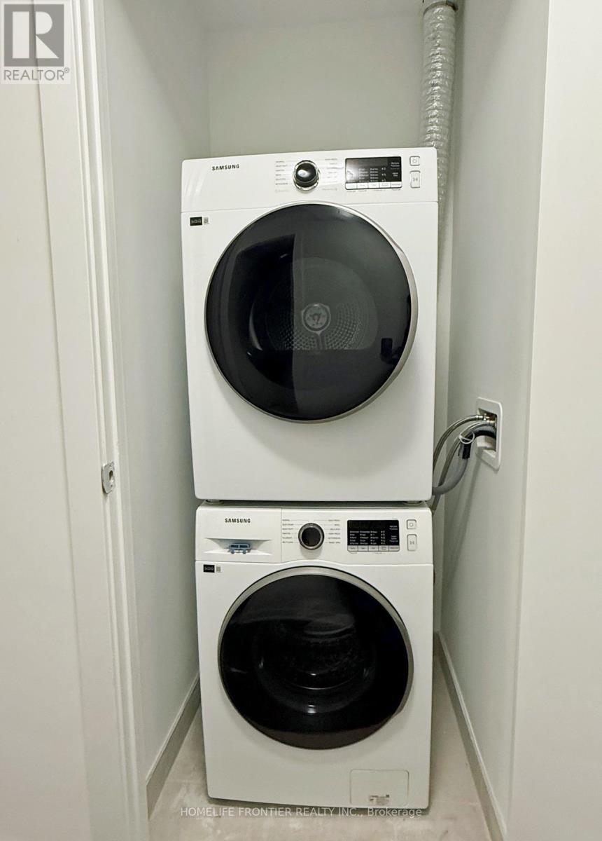 301 - 2 Teagarden Court, Toronto, ON - Indoor Photo Showing Laundry Room