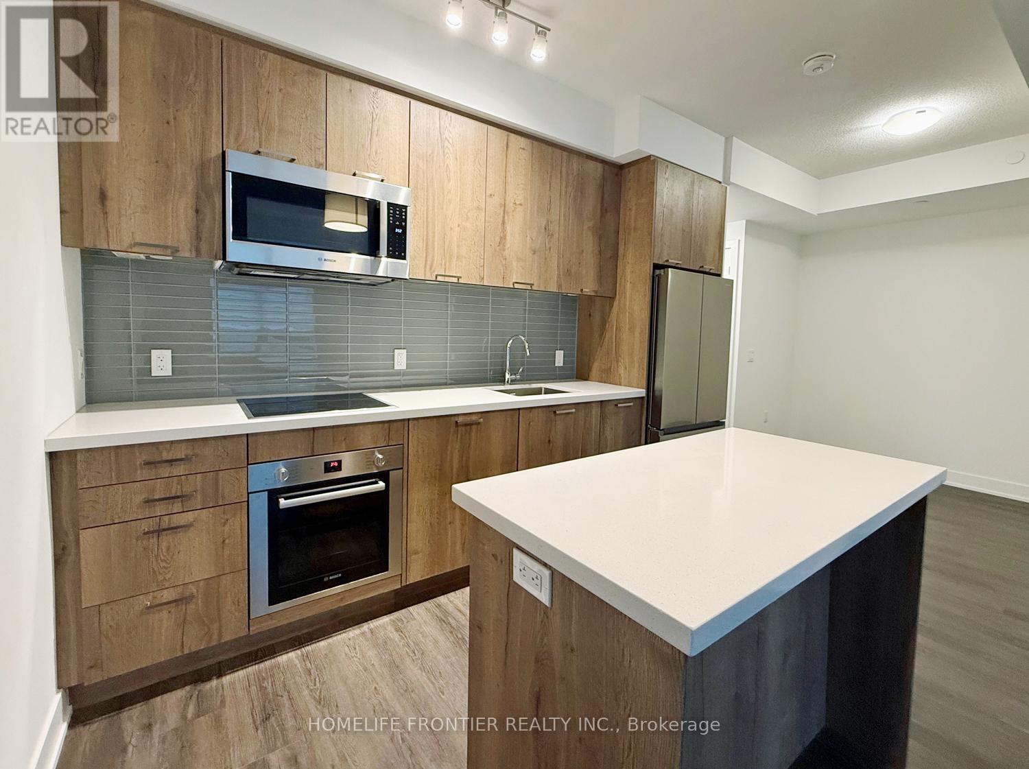 301 - 2 Teagarden Court, Toronto, ON - Indoor Photo Showing Kitchen