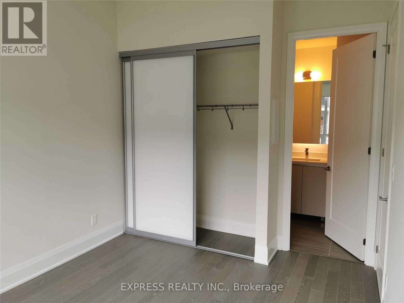 107 - 396 Highway 7 Road E, Richmond Hill, ON - Indoor Photo Showing Other Room