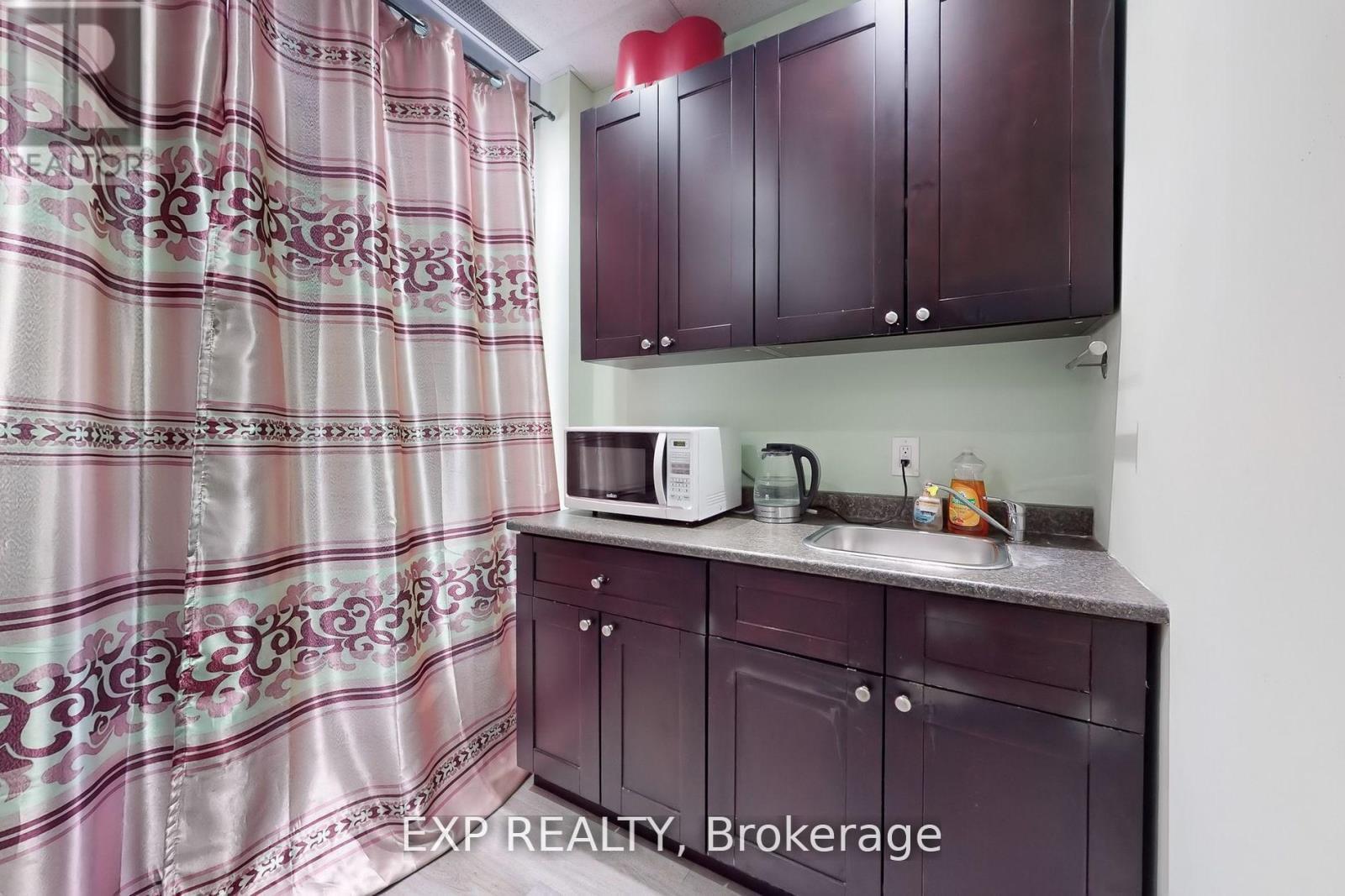 15 - 8321 Kennedy Road, Markham, ON