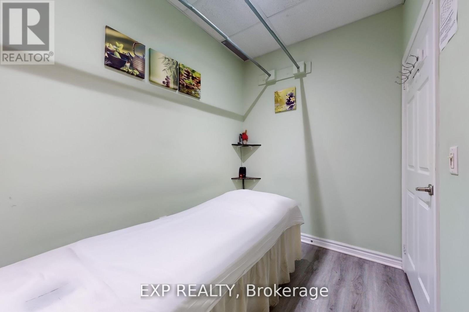 15 - 8321 Kennedy Road, Markham, ON