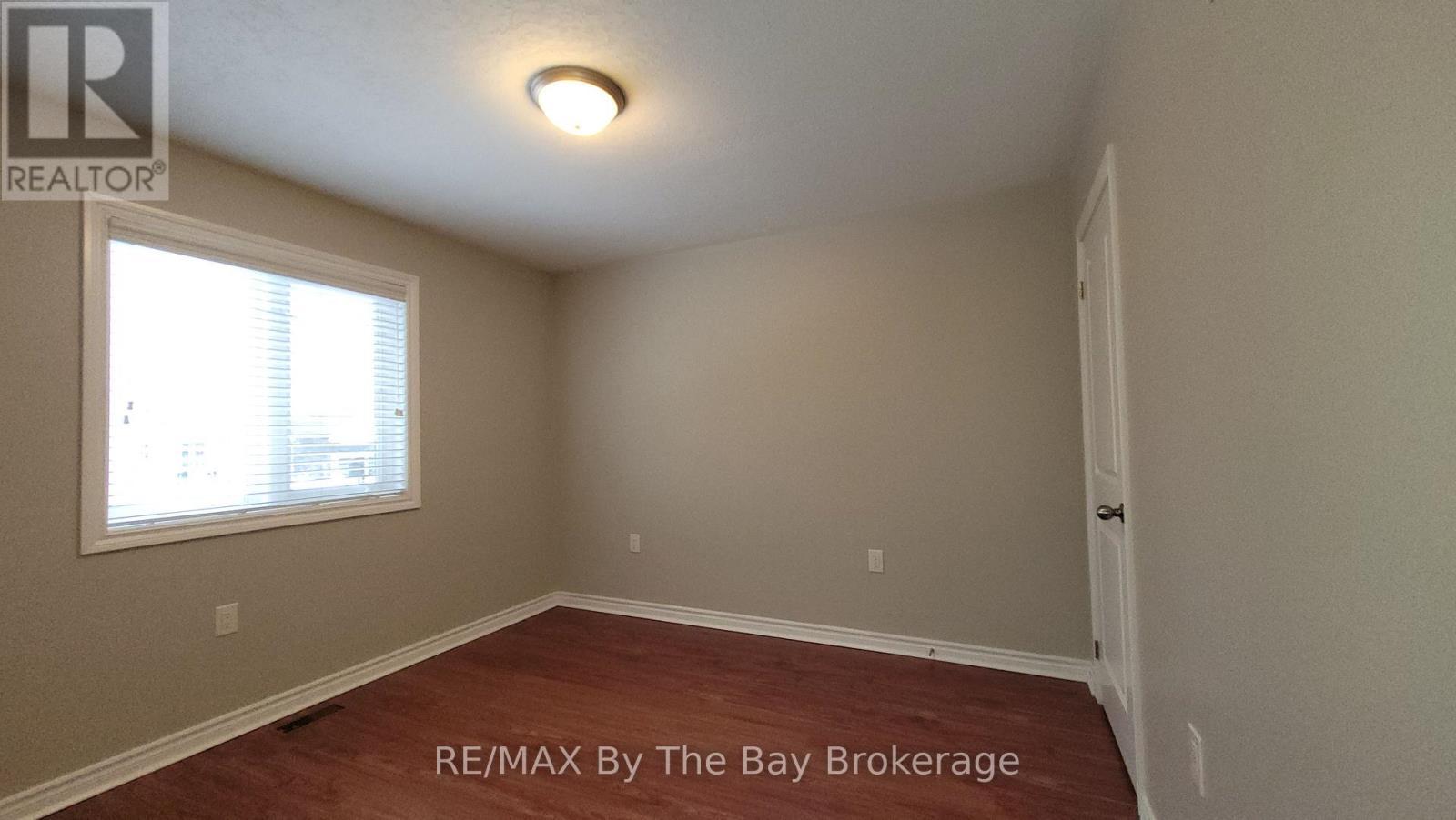 42 Tona Trail, Wasaga Beach, ON - Indoor Photo Showing Other Room