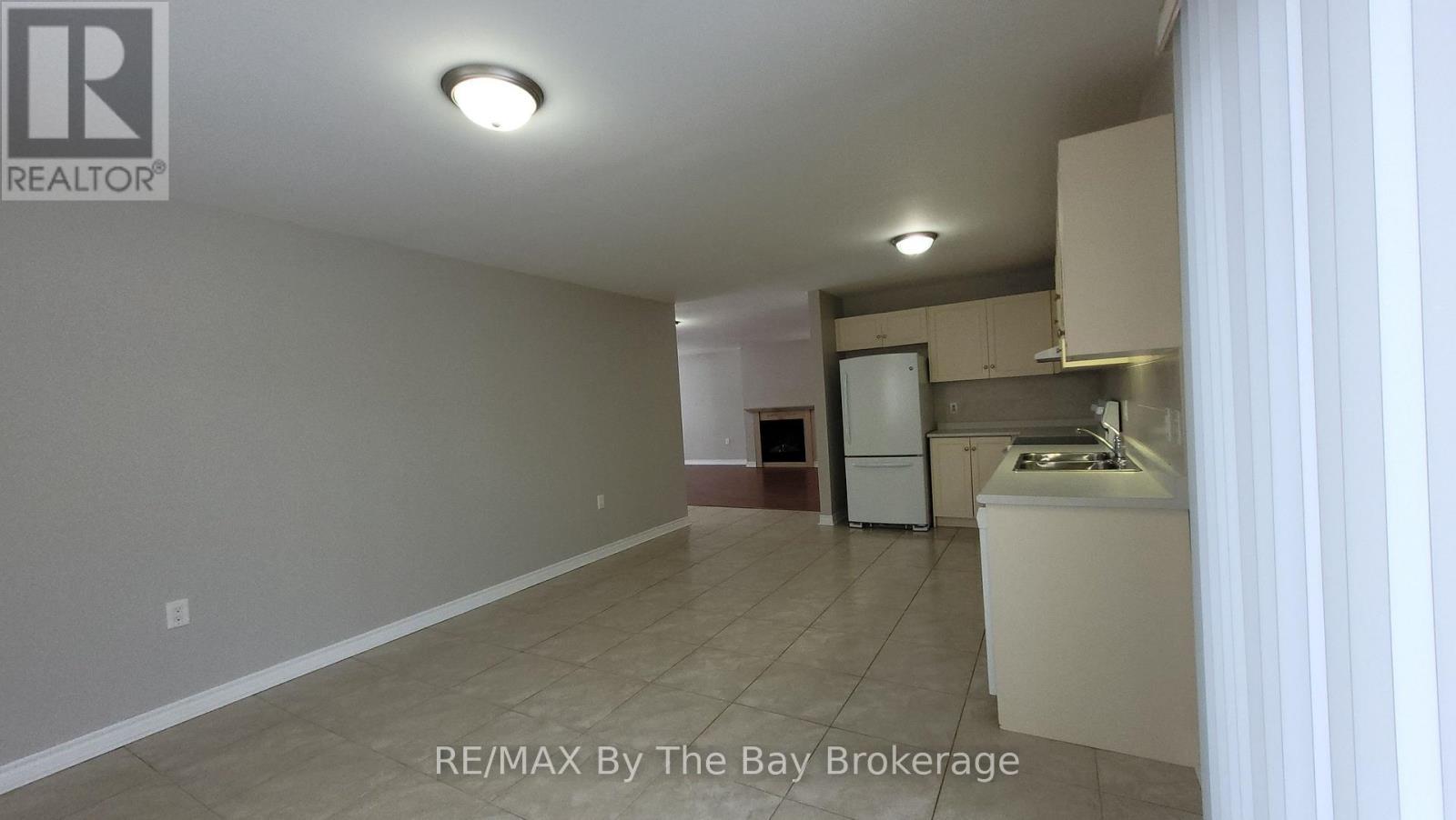 42 Tona Trail, Wasaga Beach, ON - Indoor Photo Showing Other Room