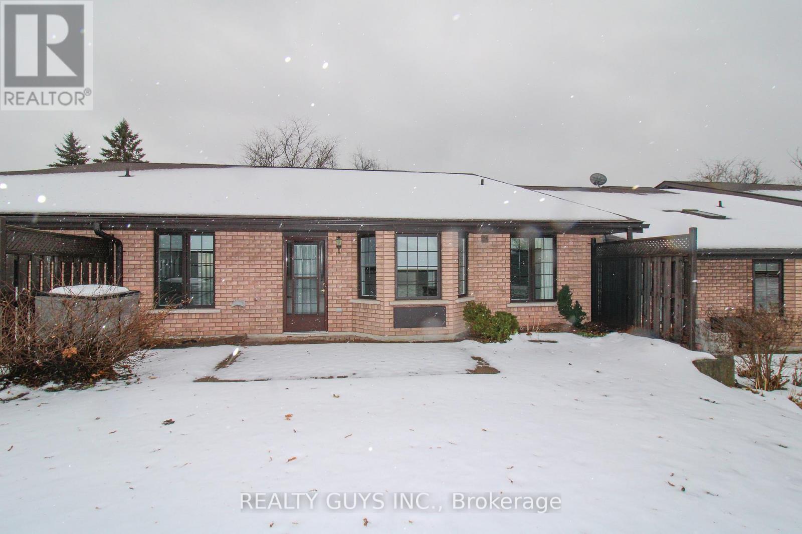 4 - 693 Whitaker Street, Peterborough (Ashburnham Ward 4), ON - Outdoor