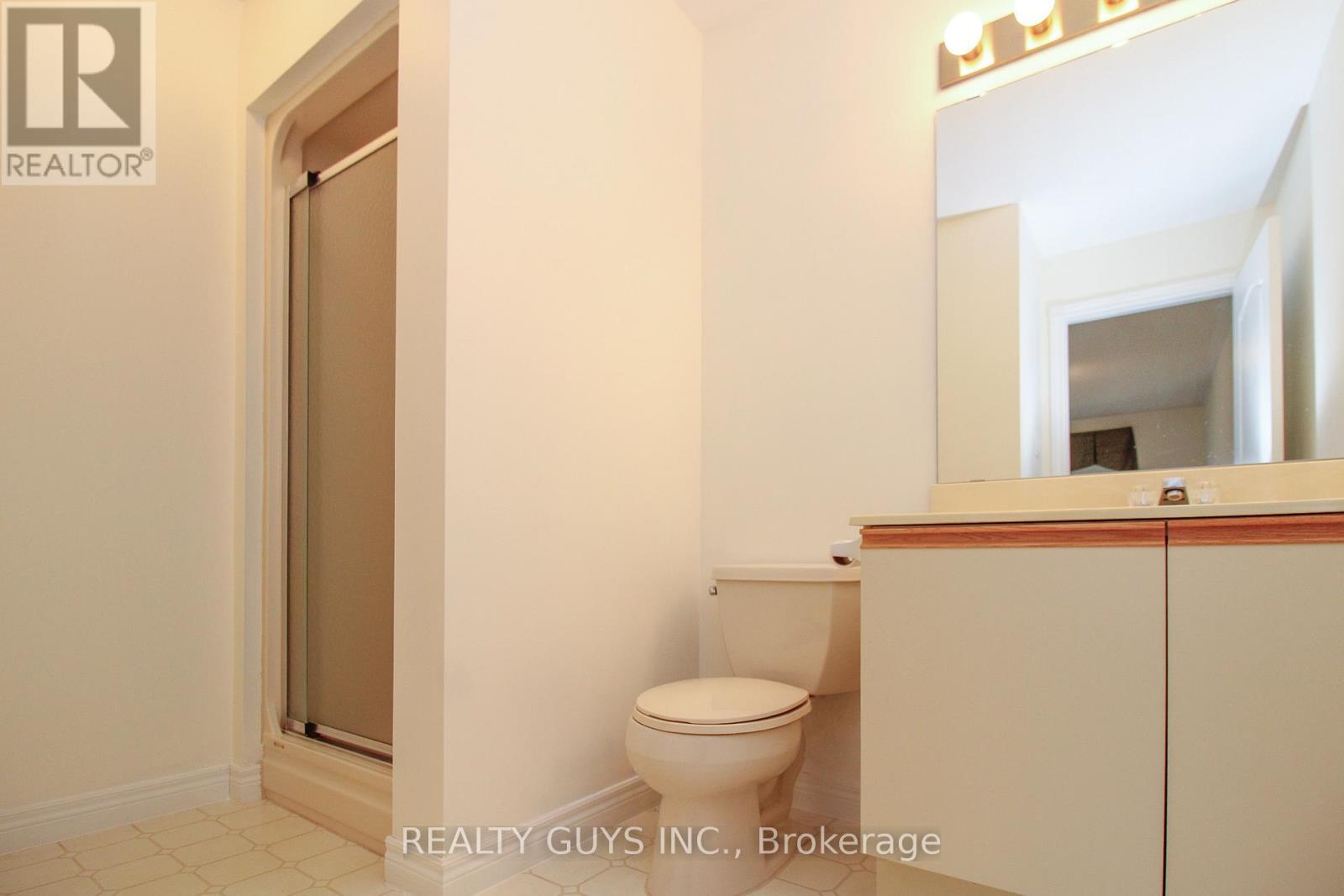 3 PC BATH - 4 - 693 Whitaker Street, Peterborough (Ashburnham Ward 4), ON - Indoor Photo Showing Bathroom