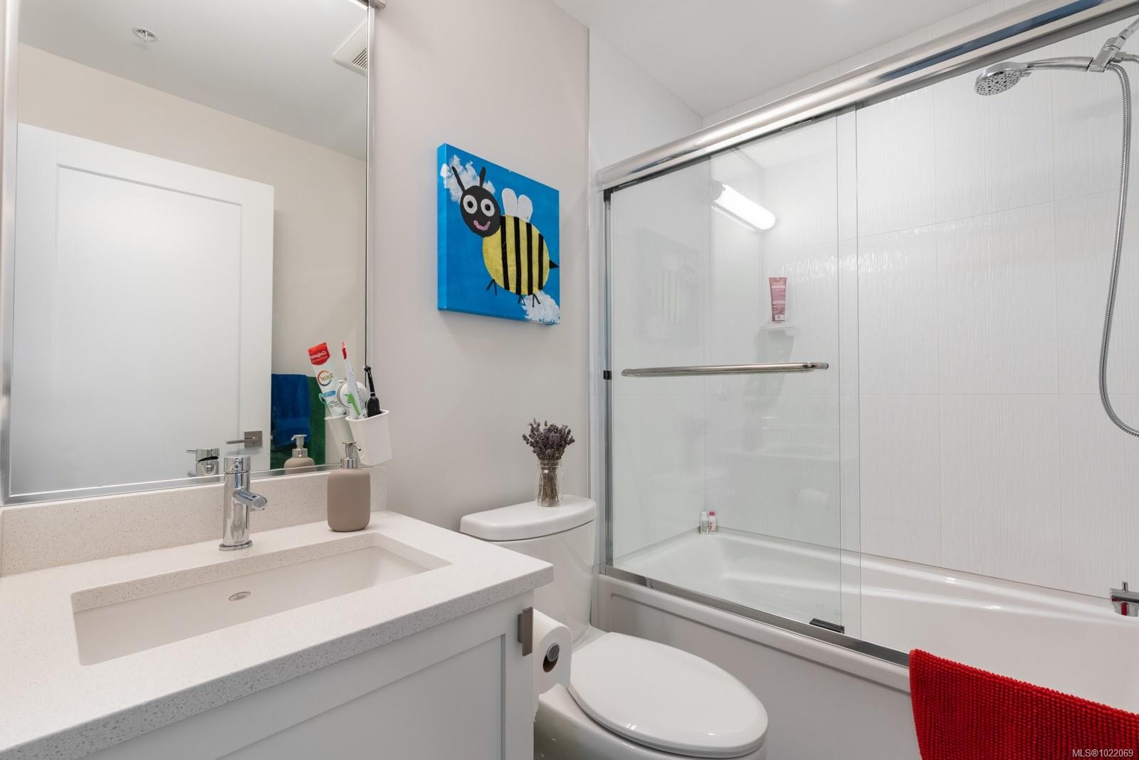 7-9889 Seventh St, Sidney, BC