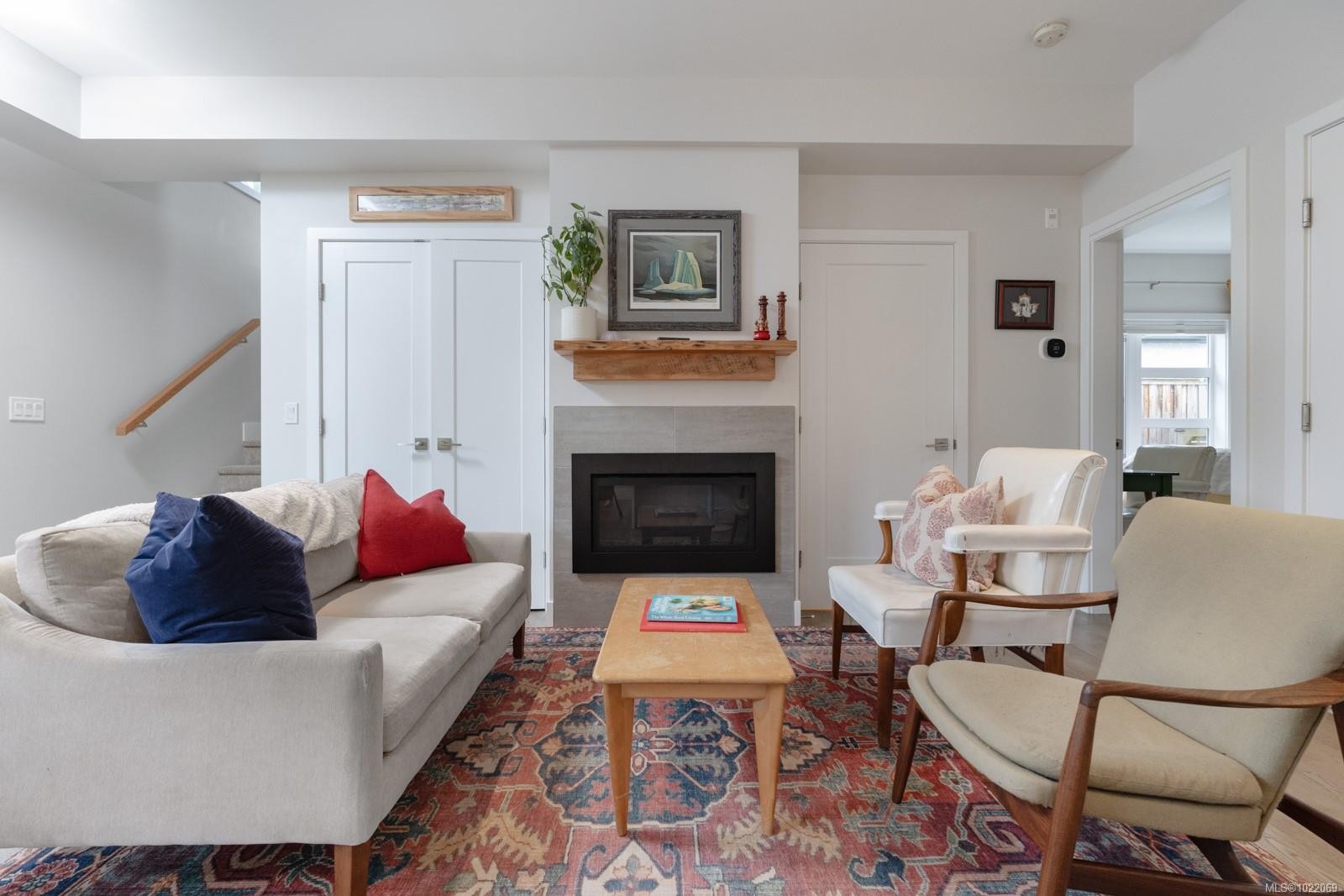 7-9889 Seventh St, Sidney, BC