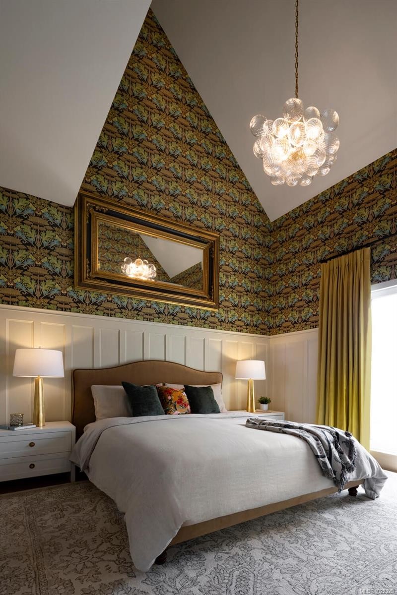 504-427 Lampson St, Esquimalt, BC - Indoor Photo Showing Bedroom