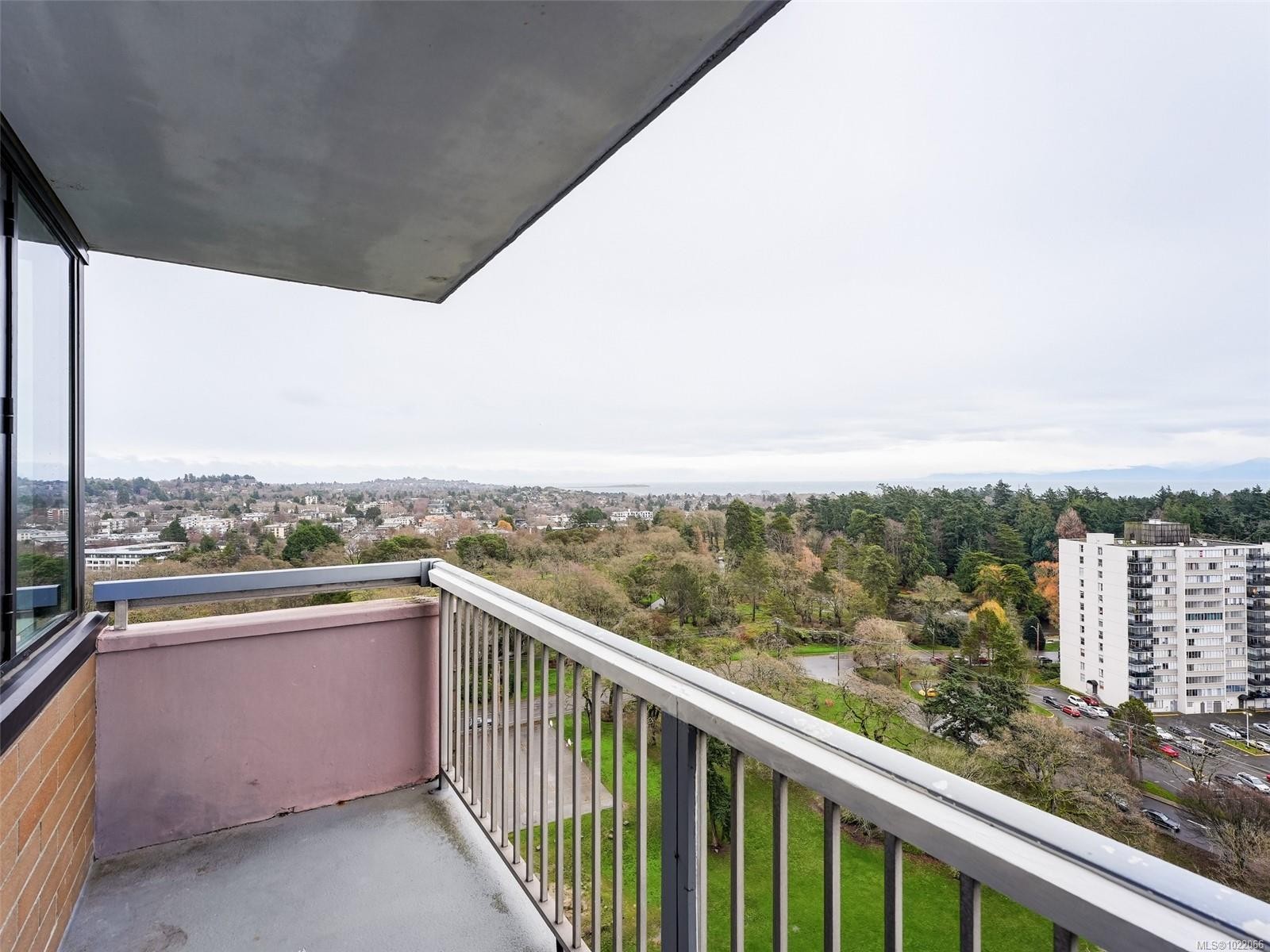 2006-647 Michigan St, Victoria, BC - Outdoor With View With Exterior