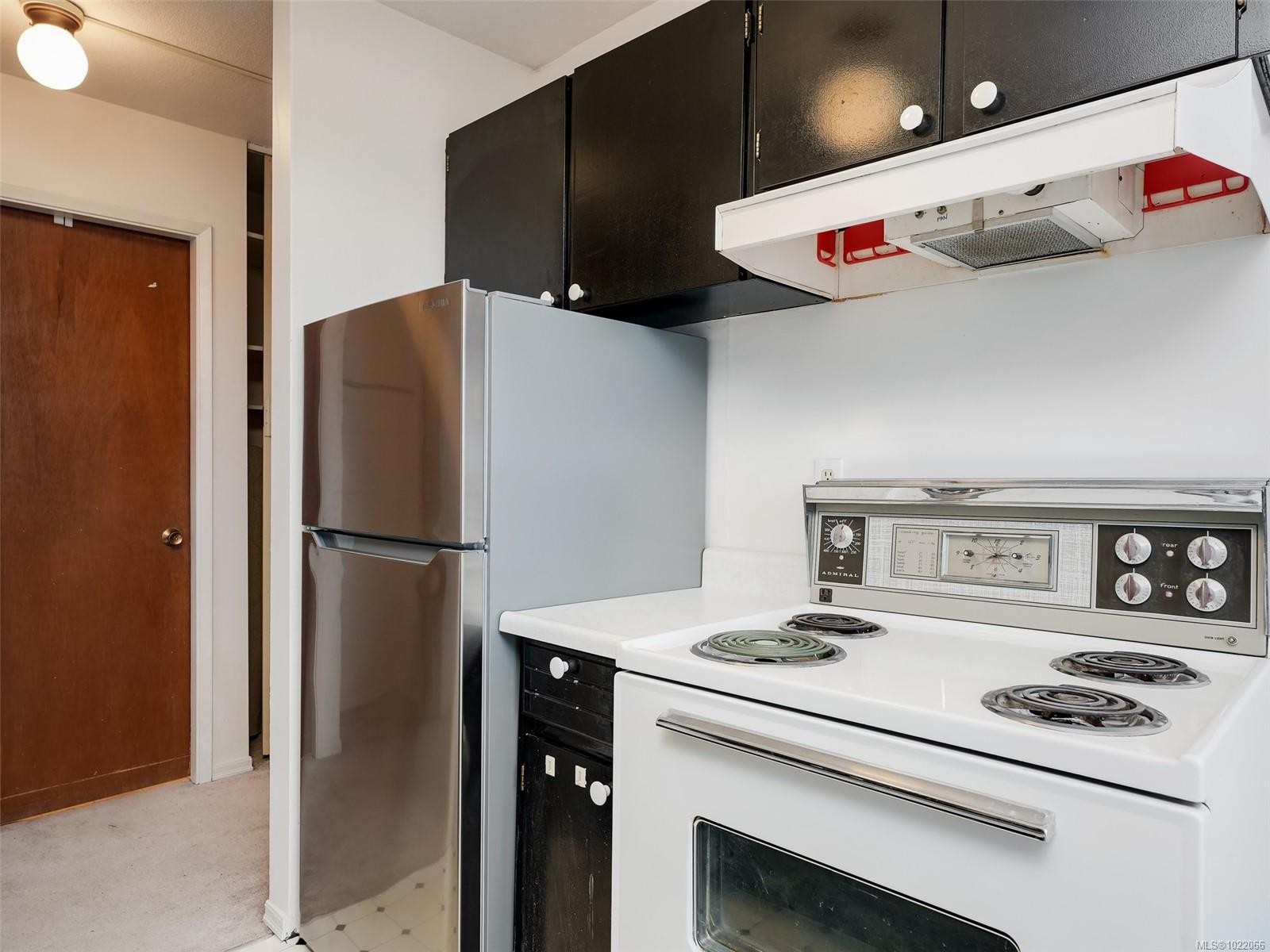 2006-647 Michigan St, Victoria, BC - Indoor Photo Showing Kitchen