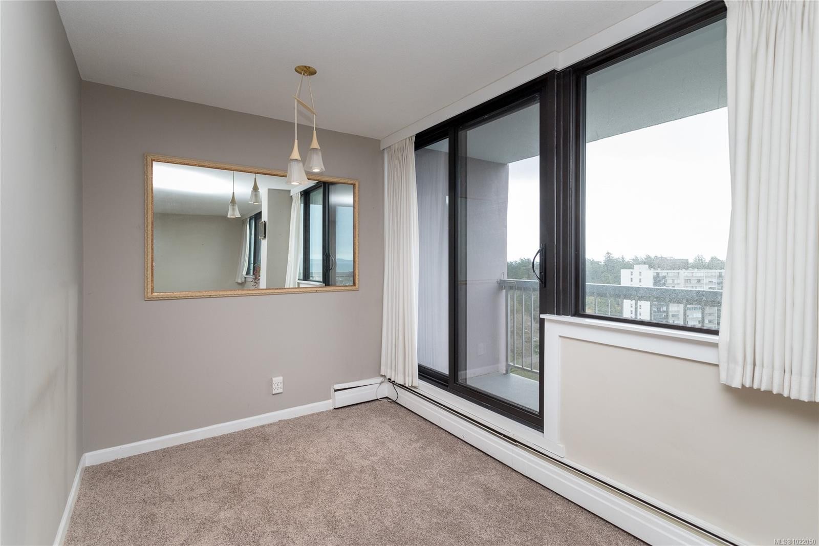 1608-647 Michigan St, Victoria, BC - Indoor Photo Showing Other Room