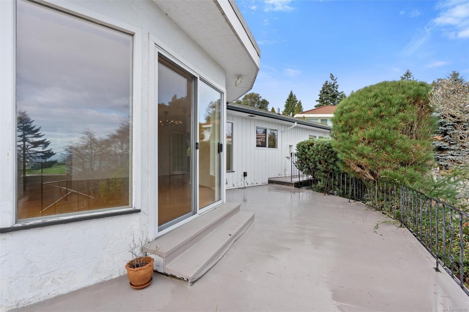 5054 Catalina Terr, Saanich, BC