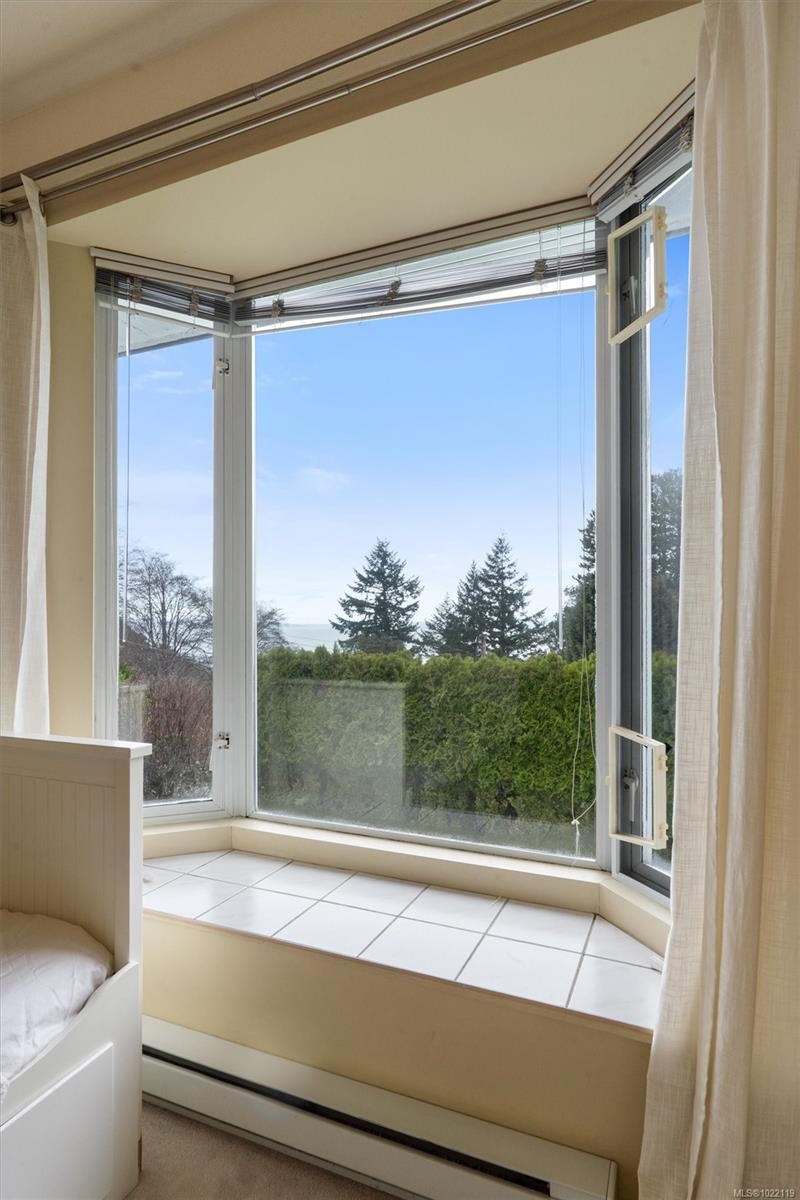 5054 Catalina Terr, Saanich, BC