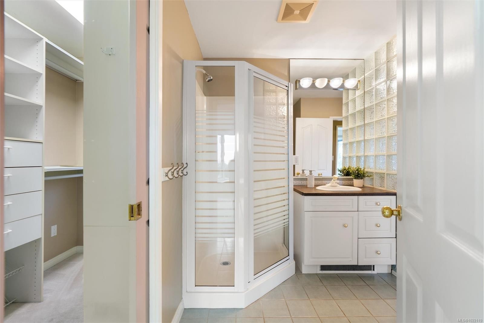 5054 Catalina Terr, Saanich, BC