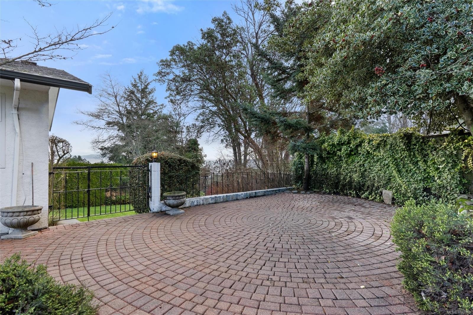 5054 Catalina Terr, Saanich, BC