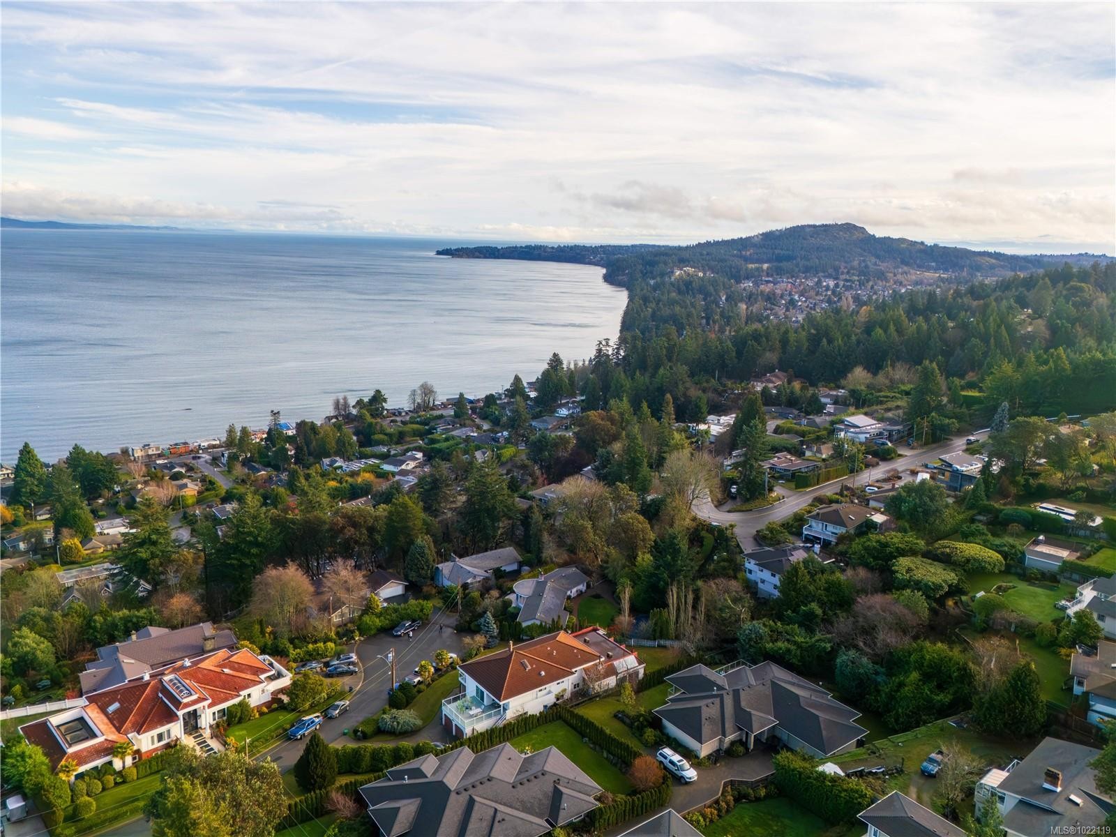 5054 Catalina Terr, Saanich, BC