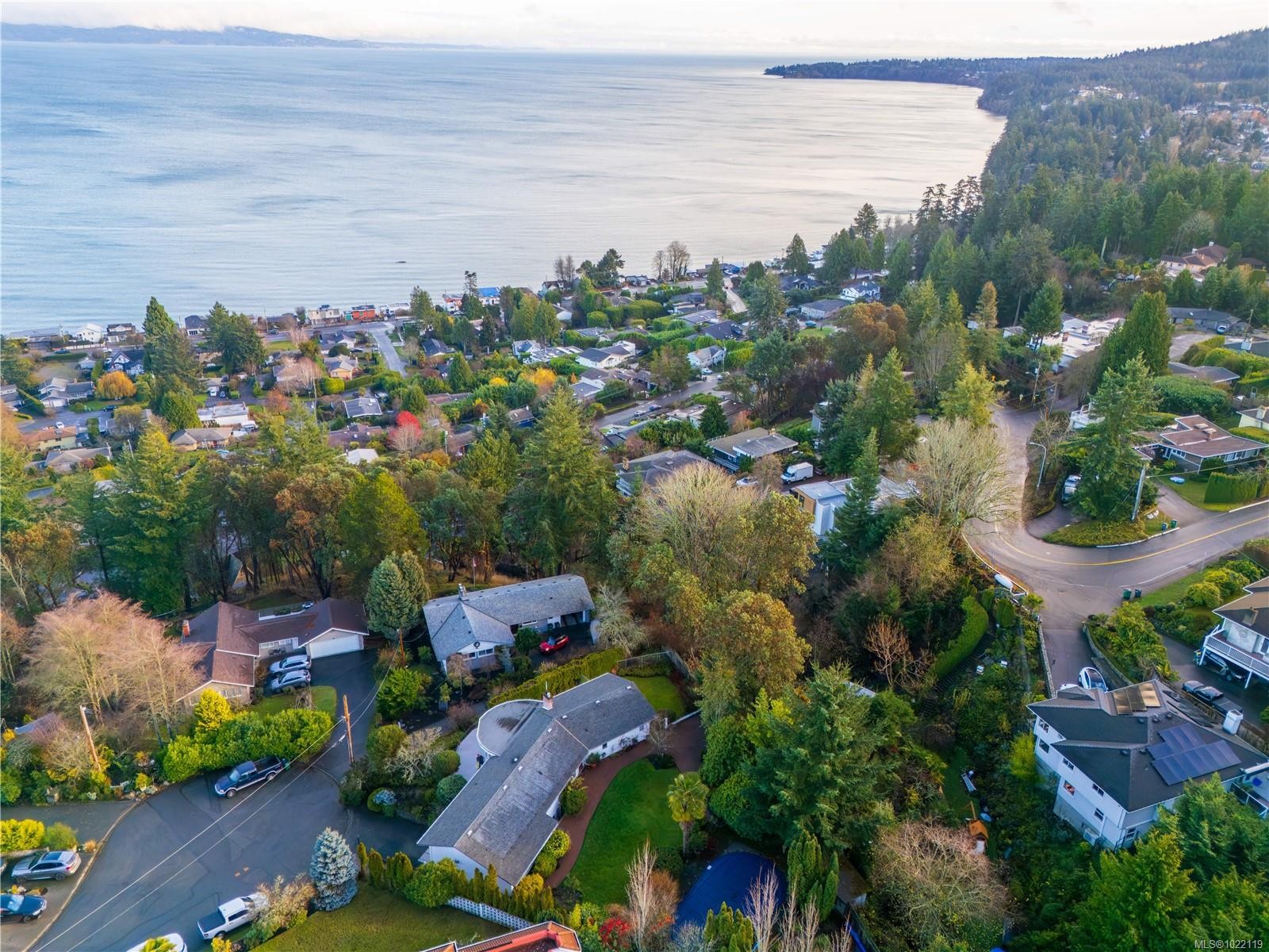 5054 Catalina Terr, Saanich, BC