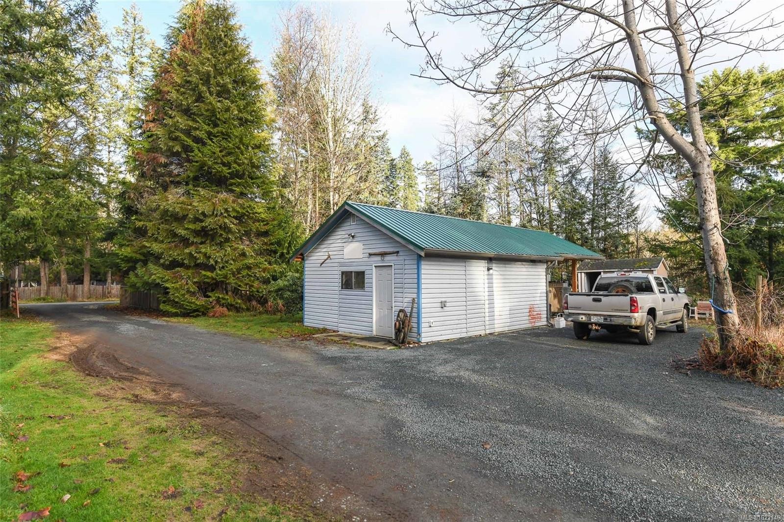 2795 Macaulay Rd, Black Creek, BC