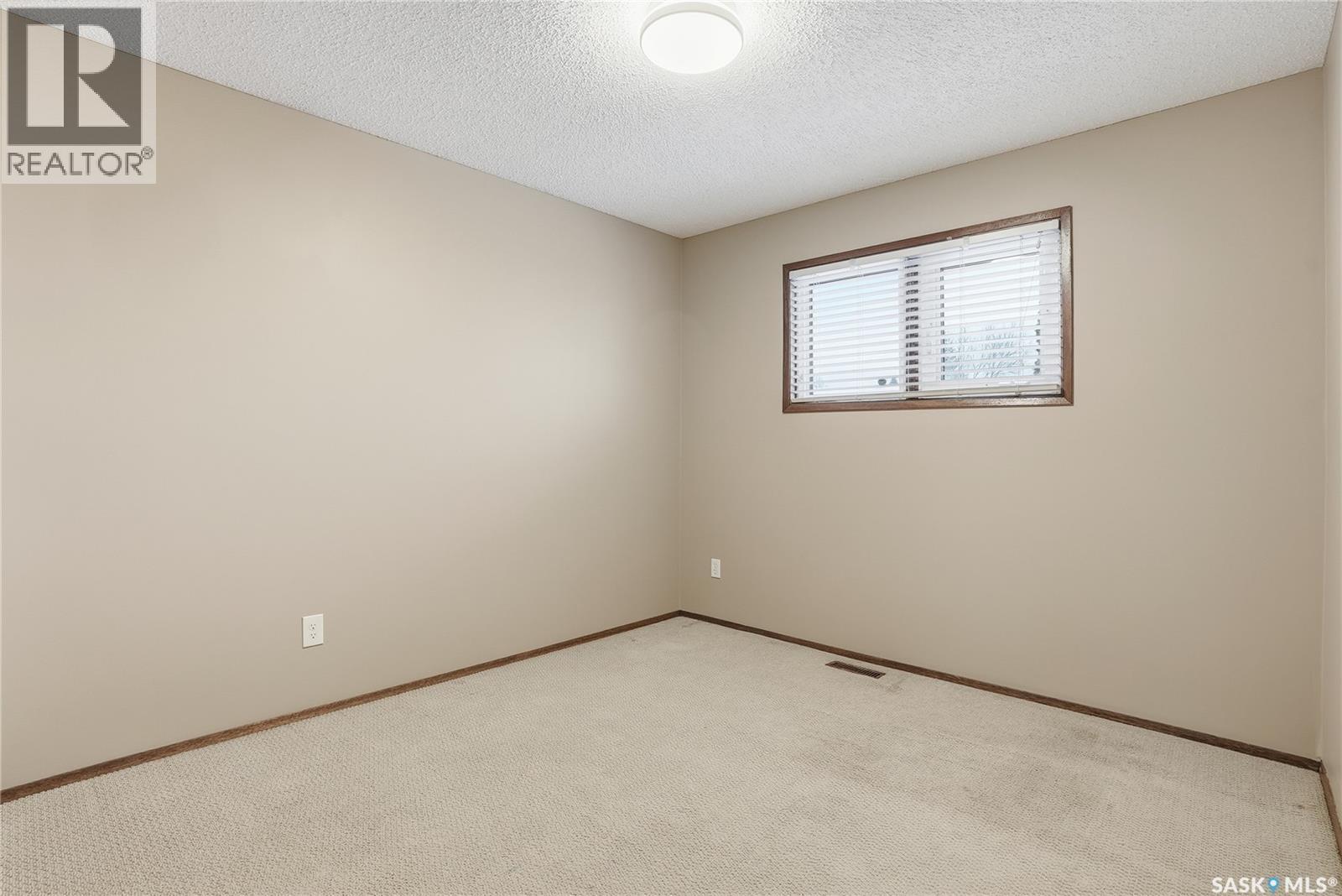 242 Thain Way, Saskatoon, SK - Indoor Photo Showing Other Room