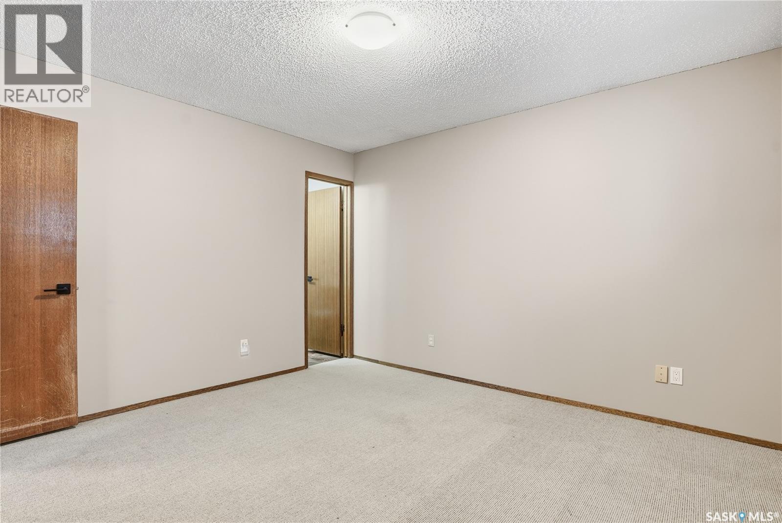 242 Thain Way, Saskatoon, SK - Indoor Photo Showing Other Room