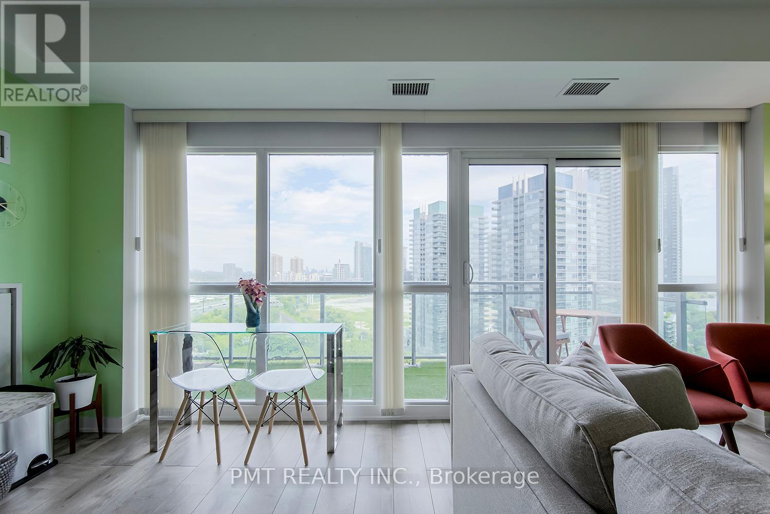 1625 - 165 Legion Road N, Toronto, ON - Indoor Photo Showing Other Room