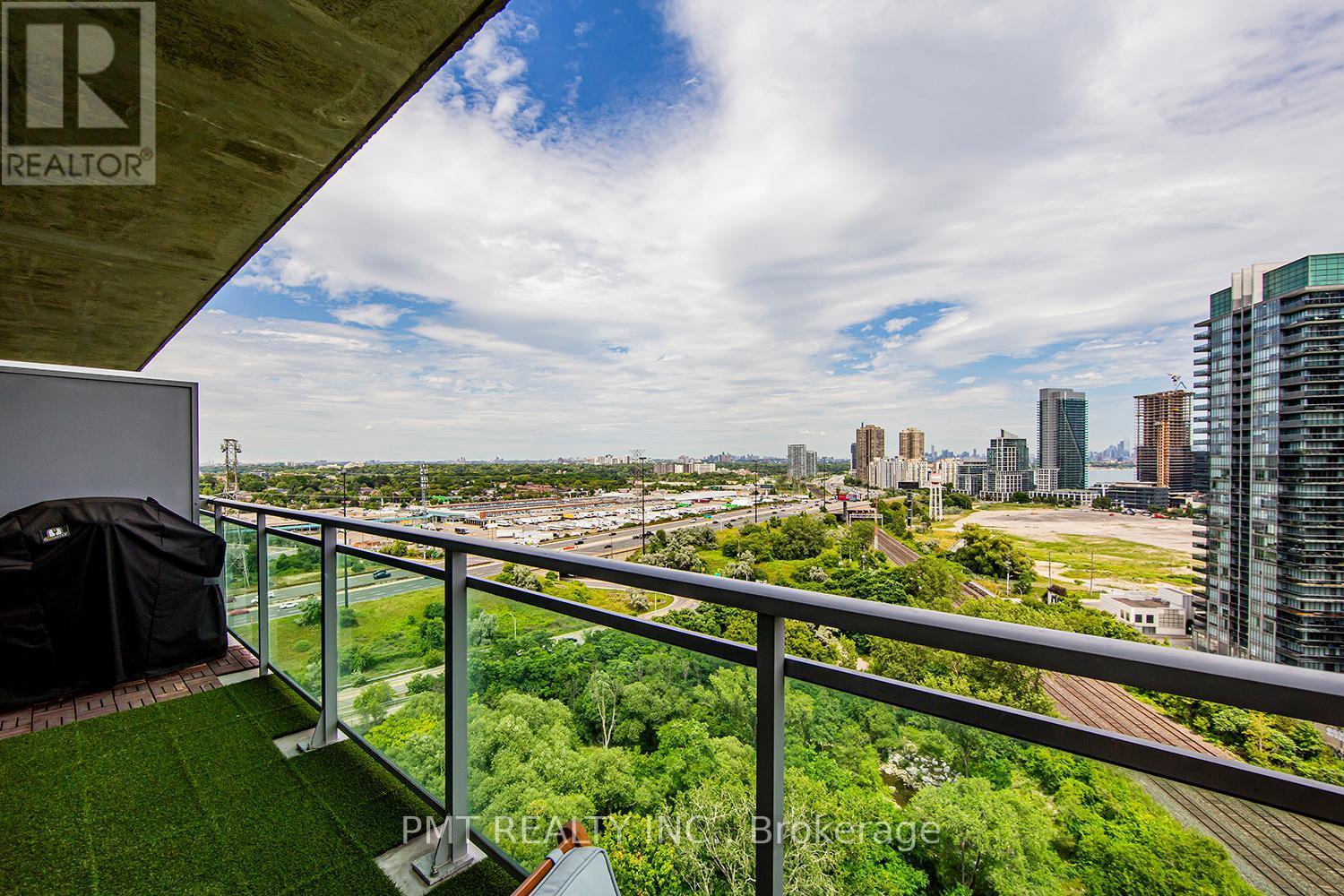 1625 - 165 Legion Road N, Toronto, ON - Outdoor With View