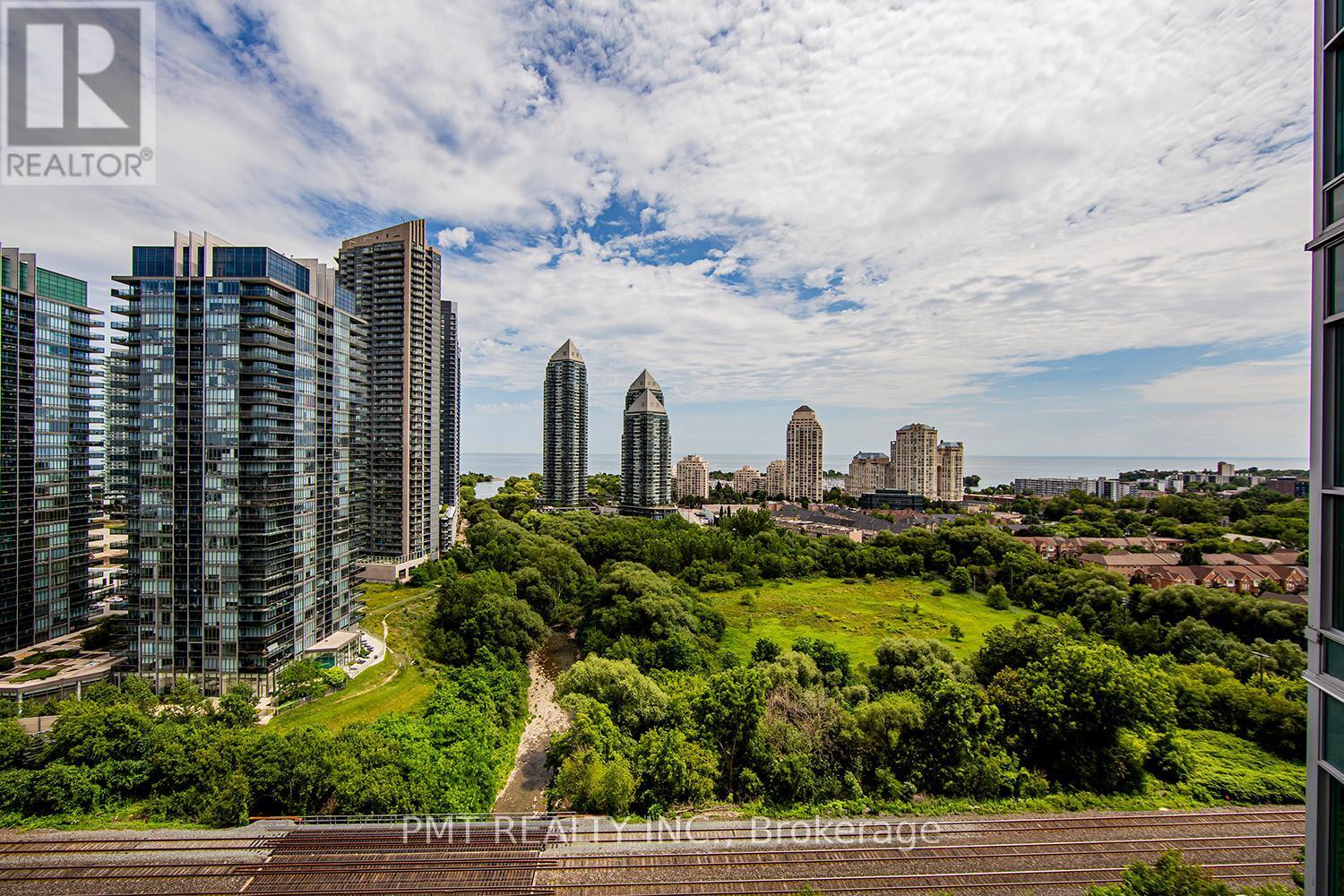 1625 - 165 Legion Road N, Toronto, ON - Outdoor With View