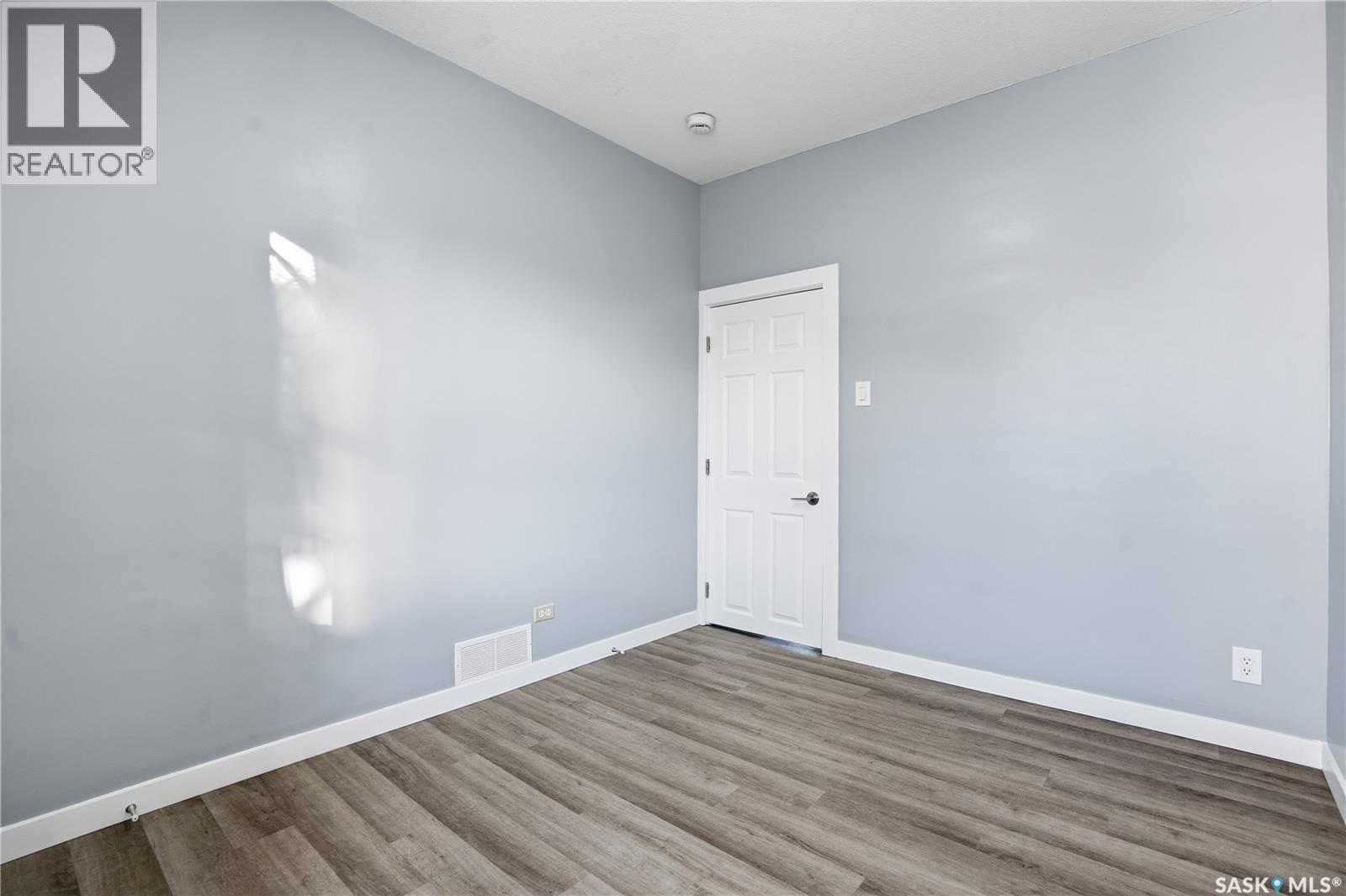 1300 Athol Street, Regina, SK - Indoor Photo Showing Other Room